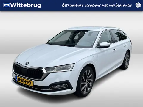 Škoda Octavia Combi 1.4 TSI iV PHEV Business / AUTOMAAT/ ACC/ PARK.SENSOREN V+A/ CAMERA/ STOELVERWAR