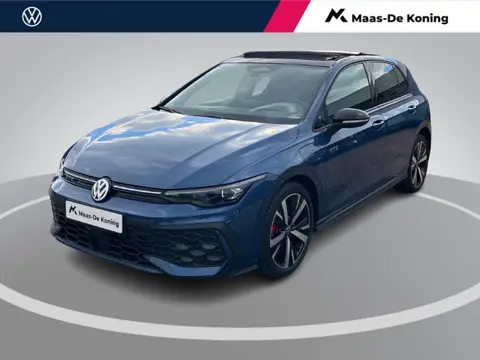 Volkswagen Golf 1.5eHybrid 200kW/272PK GTE Black Style · Panoramadak · Trekhaak · Apple/Android Car 
