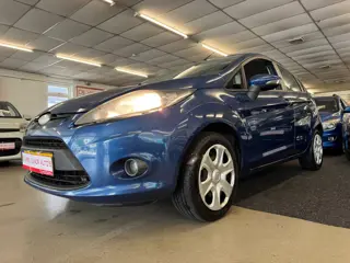 Ford Fiesta 1.25 Trend. Nieuwe apk, 5 deurs, airco en meer!