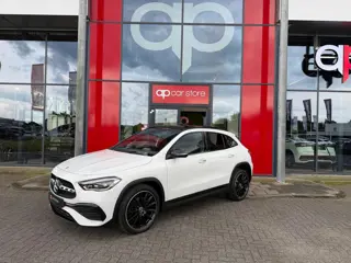 Mercedes-Benz GLA-klasse 250 e Hybride AMG Night Pakket Panorama Ambient Light