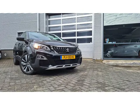 Peugeot 3008 1.2 PureTech Allure/Nav/Trekhaak/18 inch/Pdc/Camera/Enz