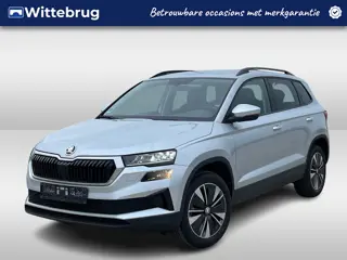 Škoda Karoq 1.0 TSI 110pk Ambition Tour uitv. / Navigatie by APP / LM 17 inch / Parkeersensoren A. /
