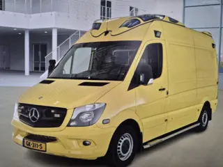 Mercedes-Benz Sprinter 319 ambulance geheel compleet topstaat MARGE geel kenteken v6 automaat7 euro6