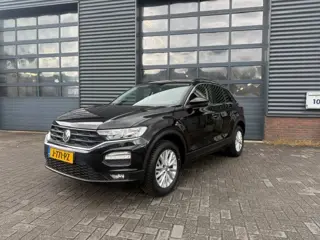 Volkswagen T-Roc 1.0 TSI Sport Carplay Navi Pdc Stoelverwarming