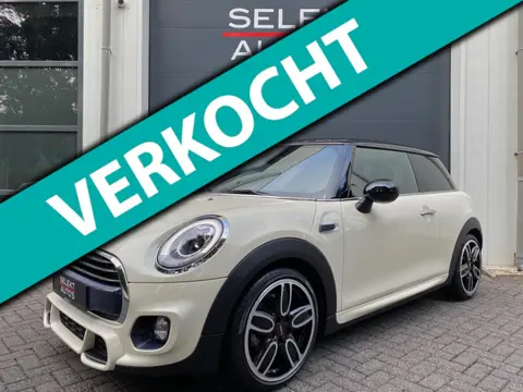 Mini Mini 1.5 Cooper John Cooper Works NAP Xenon/LED/18 Inch/Airco/Cruise Control/Leder/Navigatie/Bl