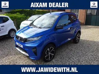 Aixam E Crossover NIEUW DASHBOARD minicar , Hoge instap, Achteruitrijcamera, Parkeersensoren, Centra