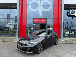 BMW 1-serie 116i Executive Edition M-Pakket Panorama
