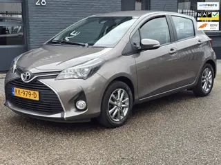 Toyota Yaris 1.3 VVT-i AUTOMAAT 1E EIGENAAR DEALER ONDERHOUDEN