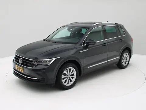 Volkswagen Tiguan 1.5 TSI Life Business Aut. Panorama / Elec.Achterklep / Origineel NL