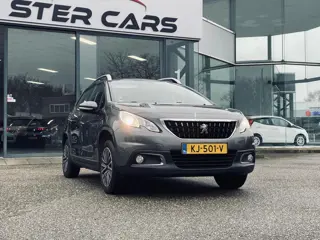 Peugeot 2008 1.2 PureTech Active, Panorama, Cruise Control, Trekhaak, P Sensor