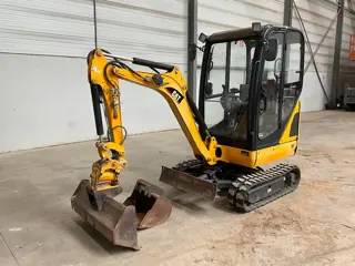 Cat 301.4 C powertilt (bj 2016)