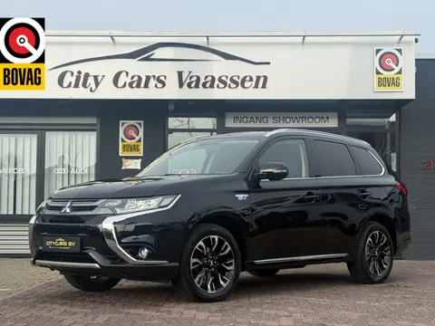Mitsubishi Outlander 2.0 PHEV Pure 4wd Plug-in Hybrid automaat appla carplay camera climate ctr crui