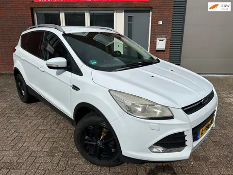 Ford Kuga 1.6 / PDC / Stoelverw / Clima / Cruise / LM
