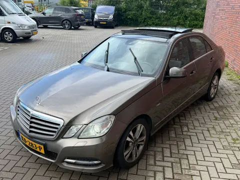 Mercedes-Benz E-klasse 220 CDI Business Avantgarde PANO/NAVI/CLIMA