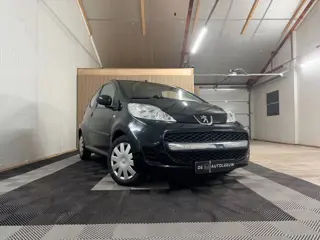 Peugeot 107 1.0-12V Urban Move | Airco | NW APK! |