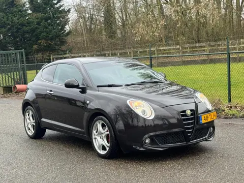 Alfa Romeo MiTo 1.3 JTDm ECO Distinctive /Navi/Airco/