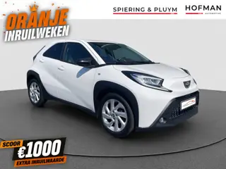 Toyota Aygo X 1.0 VVT-i MT Play | Stoelverwarming | LED | Als nieuw! |