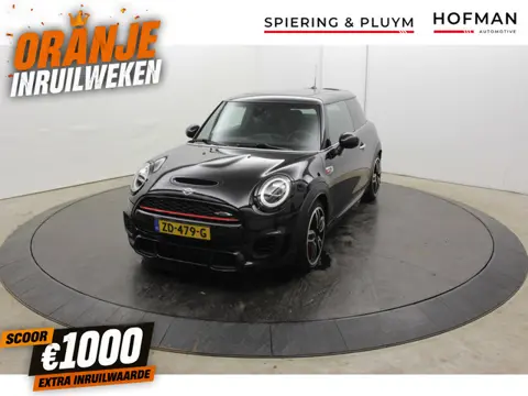 MINI 2.0 John Cooper Works 232PK Panodak Leder Camera head-Up Stoelverw