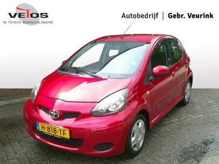 Toyota Aygo 1.0-12V Aspiration Red (bj 2010)