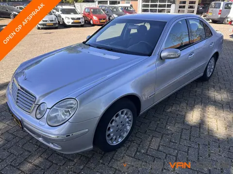 Mercedes-Benz E-Klasse 240 V6 Uniek! NL Auto NAP weinig KM!
