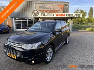 Mitsubishi Outlander 2.0 PHEV Leder Panodak Xenon NL Auto NAP Luxe Uitv.