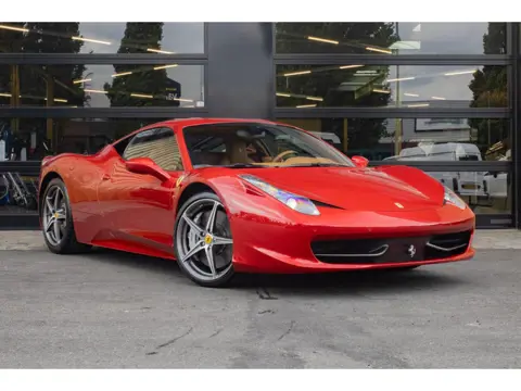 Ferrari 458 4.5 V8 Italia Rosso Fuoco | Tailor Made | Carbon |Dutch delivered