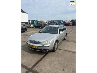 Ford Mondeo Wagon 1.8-16V Futura