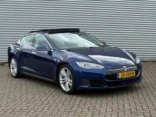 Tesla Model S 70D / Panoramadak / Lage KM / NAP / Inruil Mog. / Financiering /