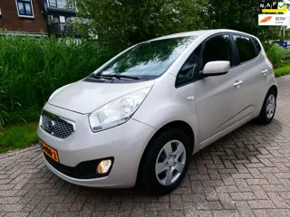 Kia Venga 1.4 CVVT Airco Cruise Navi Trekhaak 1300kg. Hoge instap Zuinig B-Label