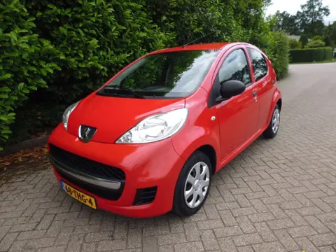 PEUGEOT 107 1.0-12v XR 5 DEURS ELEKTRA PAKKET AIRCO