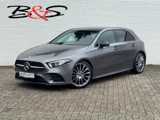 Mercedes-Benz A-klasse 200 AMG Sfeer Camera Clima Navi Stoelverwarming 19"Multispoke velgen Sportond