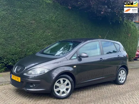 Seat Altea 1.6 AIRCO KOUD/PDC/INRUILER/RIJDT GOED/APK 7-2027