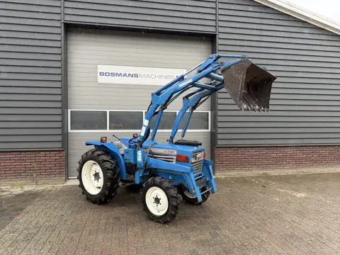 iseki TL2301 4WD minitractor met frontlader NL kenteken