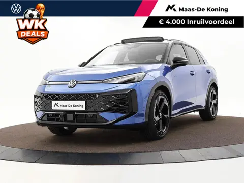 Volkswagen T-Roc 1.5 eTsi R-Line First Edition 150 pk 7 versn. DSG · Achteruitrijcamera · Electrisch
