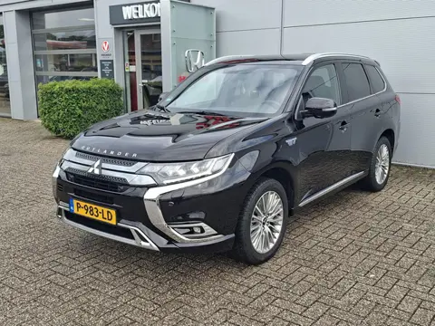 Mitsubishi Outlander 2.4 PHEV Intense - Dealerond. | Leder | Stoel/stuurverw. | 360 cam.