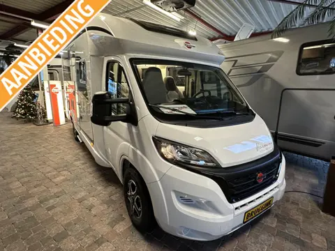 Bürstner Lyseo Harmony Line 684 G FACE TO FACE & ZEER RUIM