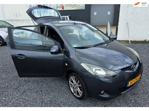 Mazda 2 1.3hp S-VT Executive zeer netjes