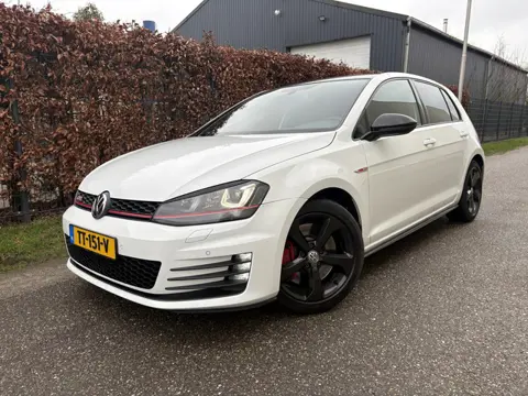 Volkswagen Golf 2.0 TSI GTI Performance / AUTOMAAT / CRUISE / STOELVERWARMING