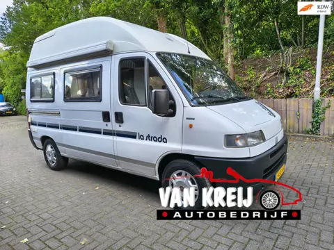 Fiat FIAT DUCATO STRADA Fabriekscamper, 4 Slaappl.