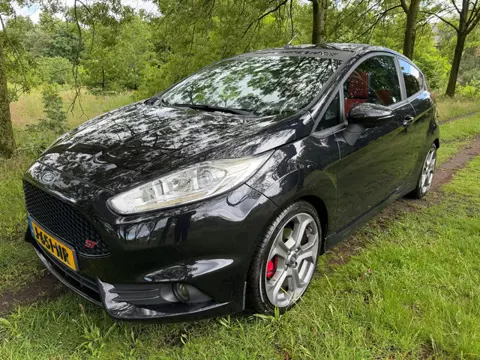 Ford Fiesta 1.6 ST2 Origneel, Recaro, Camera, Recent nieuwe Driem