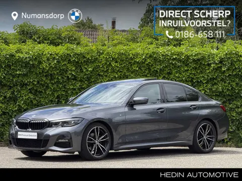 BMW 3 Serie 318i | M-Sport | High Exe | 19'' | Schuif-/Kanteldak | Camera | HiFi