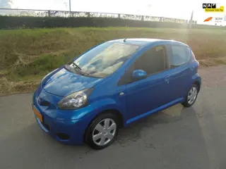 Toyota Aygo Toyota ayco 1.0 benzine 5 deurs airco navigatie 150.000km eerste eigenaar
