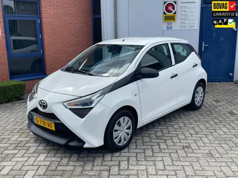 Toyota Aygo 1.0 VVT-i x-fun