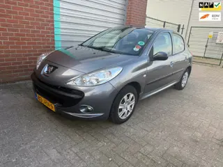 Peugeot 206 + 1.4 XS Clima Bj:2009 NAP!