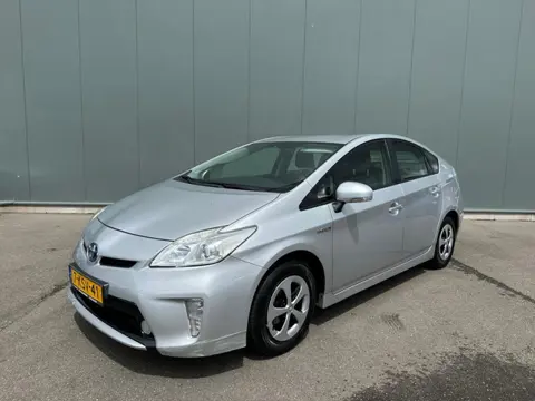 Toyota Prius 1.8 Comfort HUD | CAMERA | NAP ! (bj 2013)
