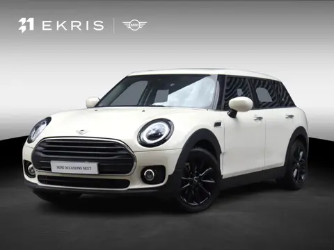 MINI Clubman One | Cruise Control + Apple Carplay + Parkeersensor Achter + LED Koplampen + 17" LMV |