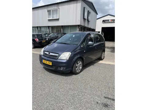 Opel Meriva 1.6-16V Temptation Airco. Keurig nette en goed onderhouden hoogzitter Prijs is inclusief