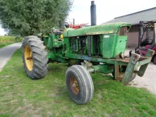 John deere - 4520