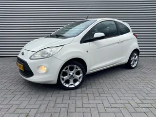 Ford Ka 1.2 Titanium AIRCO/ LMV / GETINT GLAS / INCLUSIEF NIEUWE APK!