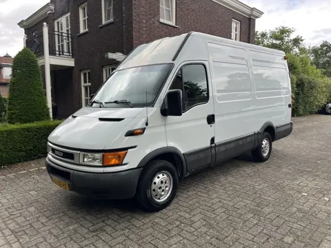 Iveco Daily 35S10V 330 H2 (bj 2004)